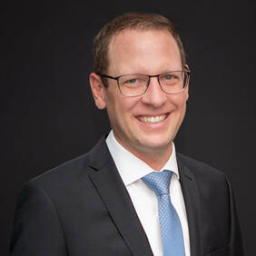 Dr. iur. Steffen Hattler